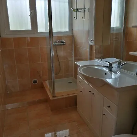 Agreable 4 Min A Pied Plages Et Criques Boulouris Apartmán
